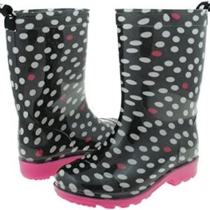 women's polka-dot rain boots :)